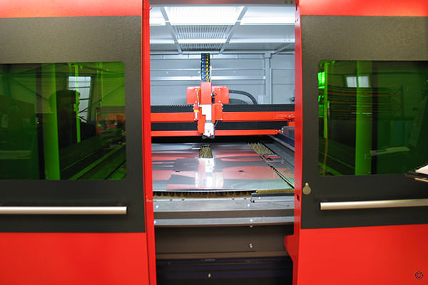 Découpe laser fibre optique