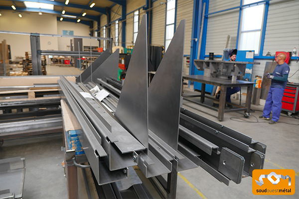 Pliage de tôle de grande longueur en Pays de la Loire